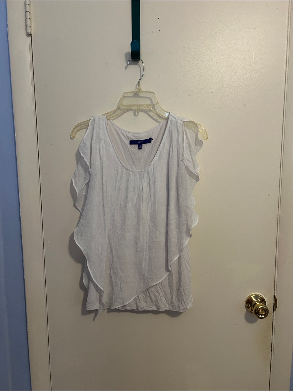 Apt. 9 White Sleeveless Tunic Style PM Blouse